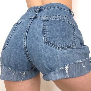 St. John's Bay Shorts - ‼️SOLD‼️ Vintage High Waisted Shorts St. John's Bay Shorts - ‼️SOLD‼️ Vintage High Waisted Shorts